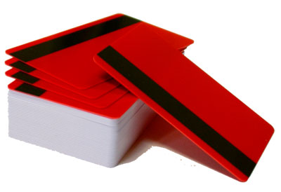 Пластиковые карты красные с магнитной полосой HiCo